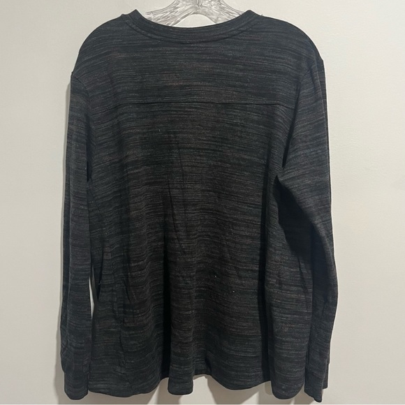 NIKE Gym Crew Pull Over Sweatshirt - Picture 7 of 12